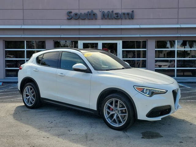 2018 Alfa Romeo Stelvio Ti Sport AWD photo