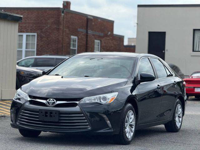 2015 Toyota Camry LE FWD photo