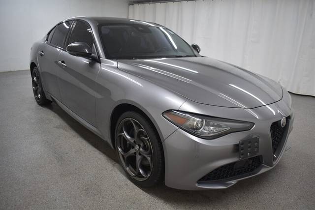 2019 Alfa Romeo Giulia Ti AWD photo