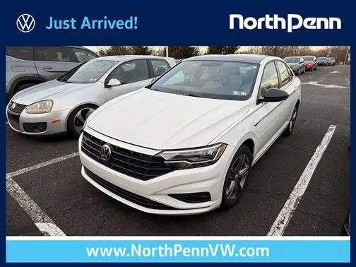 2019 Volkswagen Jetta R-Line FWD photo