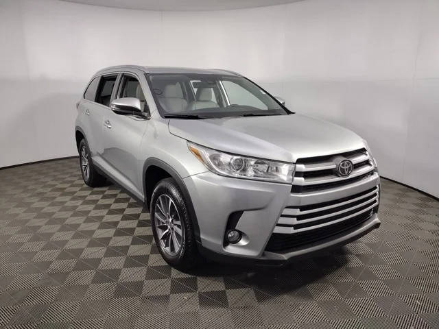 2019 Toyota Highlander XLE FWD photo