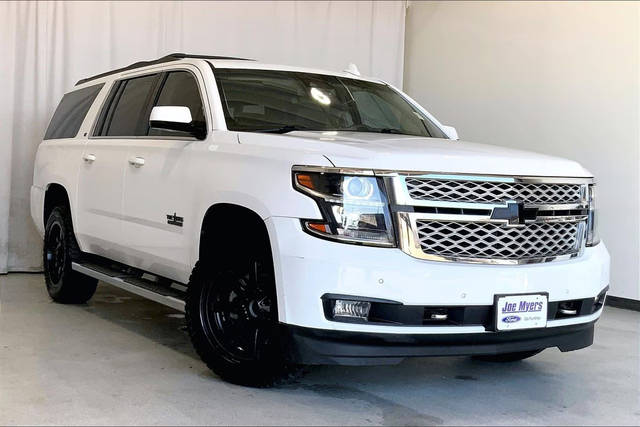 2019 Chevrolet Suburban LT RWD photo