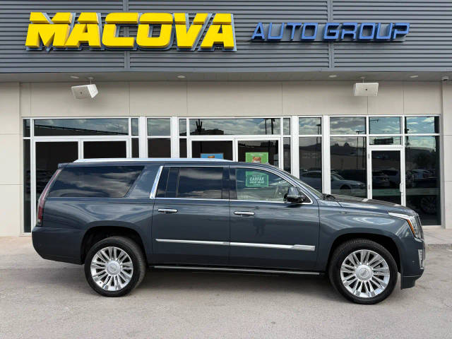 2019 Cadillac Escalade ESV Platinum RWD photo