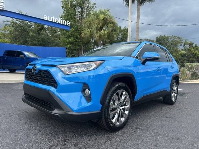 2019 Toyota RAV4 XLE Premium FWD photo