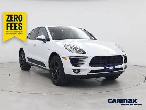 2018 Porsche Macan AWD photo