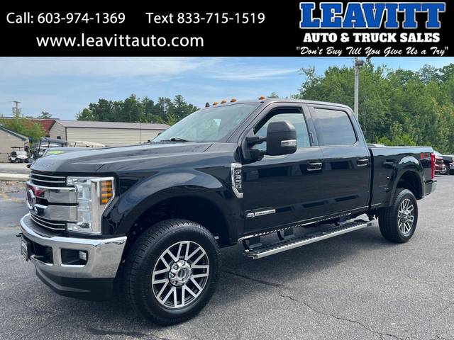 2019 Ford F-350 Super Duty LARIAT 4WD photo