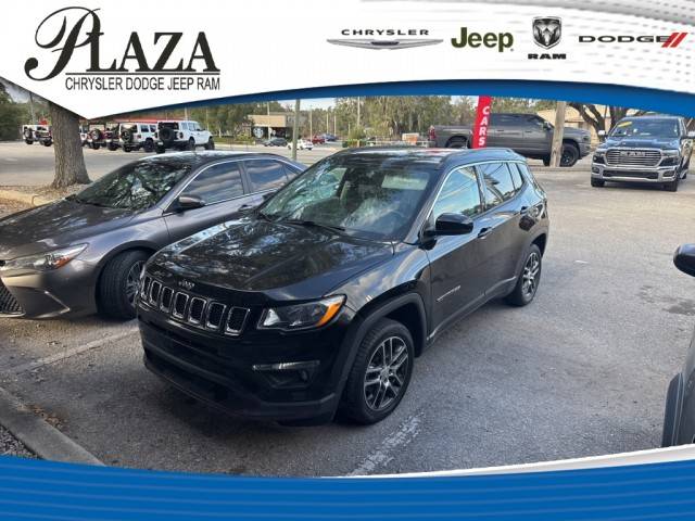 2019 Jeep Compass Latitude w/Sun/Wheel Pkg FWD photo