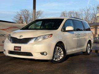 2015 Toyota Sienna XLE Premium FWD photo