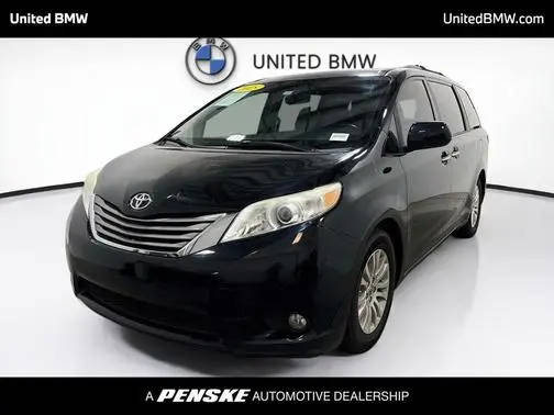2015 Toyota Sienna XLE FWD photo