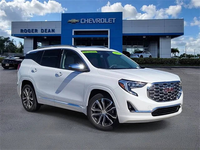 2019 GMC Terrain Denali FWD photo