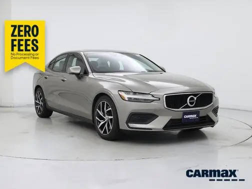 2019 Volvo S60 Momentum AWD photo