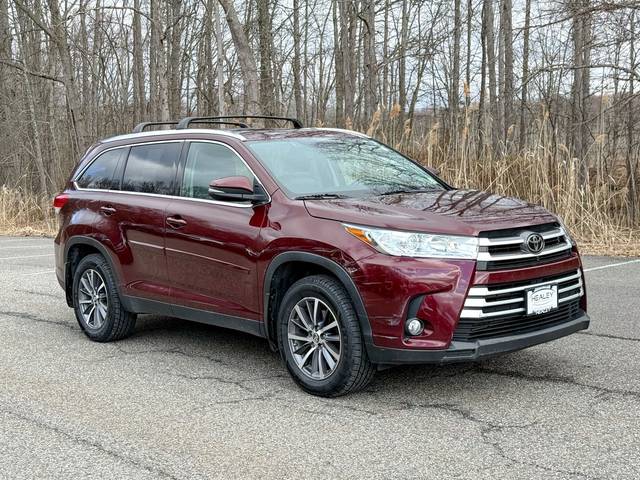 2019 Toyota Highlander XLE AWD photo