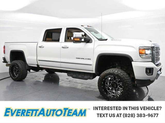 2019 GMC Sierra 2500HD Denali 4WD photo