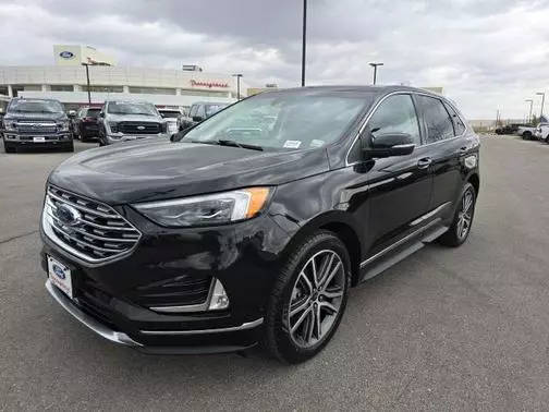 2019 Ford Edge Titanium AWD photo