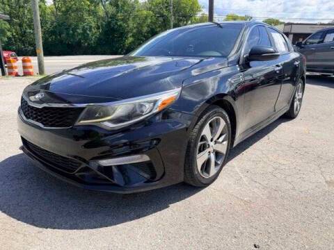 2019 Kia Optima S FWD photo
