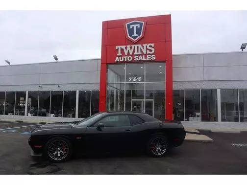 2016 Dodge Challenger SRT 392 RWD photo