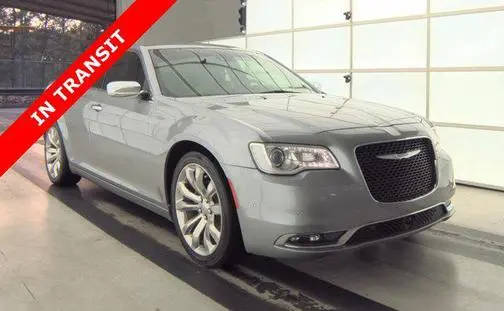 2018 Chrysler 300 Limited RWD photo