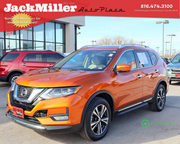 2017 Nissan Rogue SL AWD photo