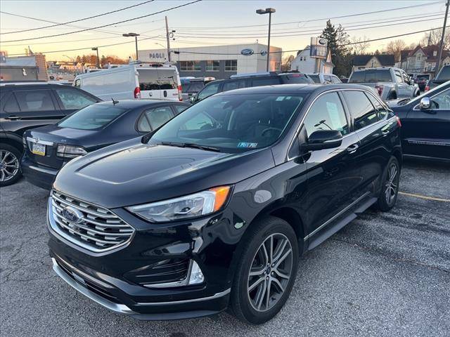 2019 Ford Edge Titanium AWD photo