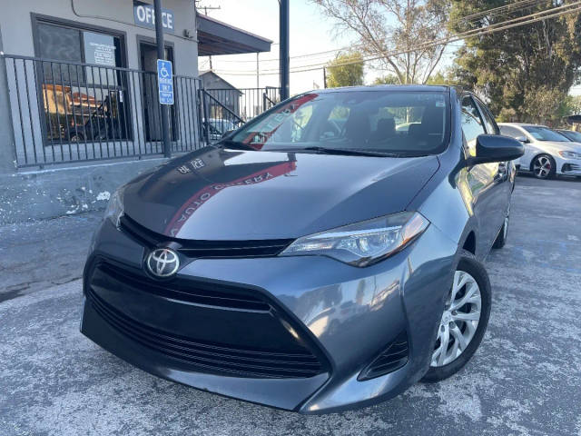 2019 Toyota Corolla LE FWD photo