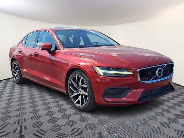 2019 Volvo S60 Momentum AWD photo