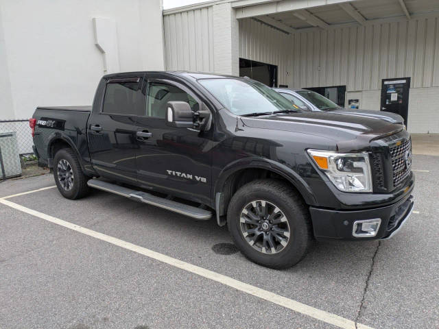 2019 Nissan Titan PRO-4X 4WD photo
