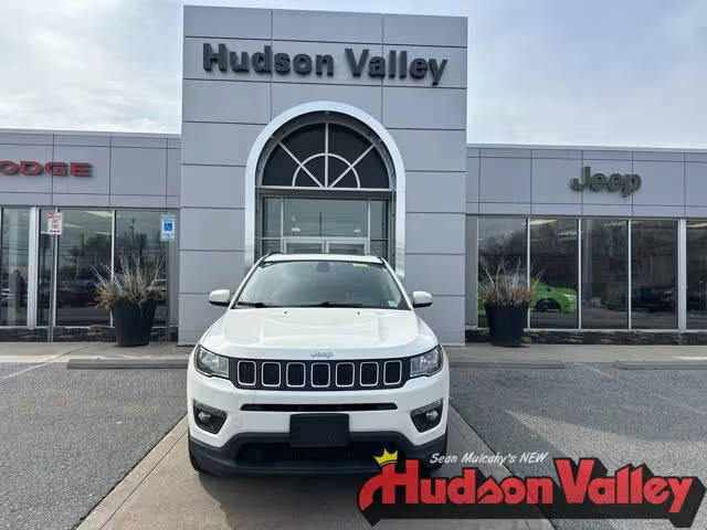 2019 Jeep Compass Latitude 4WD photo