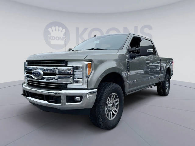 2019 Ford F-350 Super Duty LARIAT 4WD photo