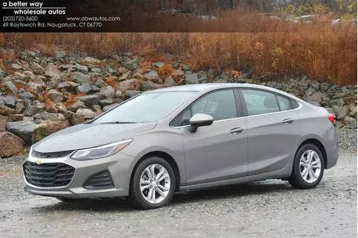 2019 Chevrolet Cruze LT FWD photo