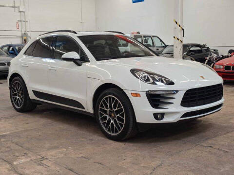 2018 Porsche Macan Sport Edition AWD photo