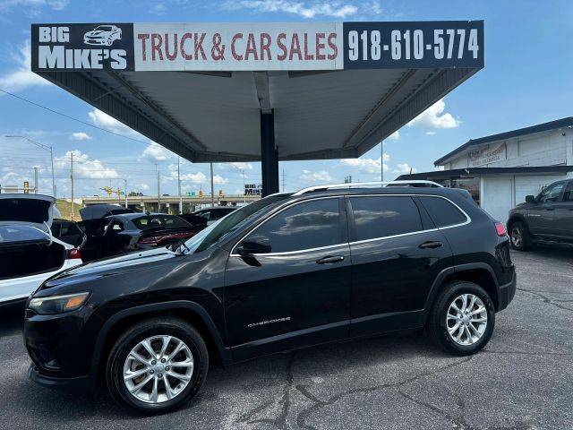 2019 Jeep Cherokee Latitude FWD photo
