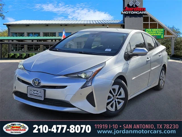 2018 Toyota Prius Three FWD photo