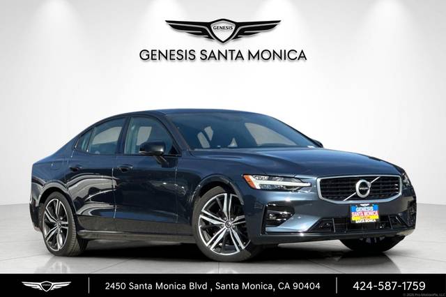 2019 Volvo S60 R-Design FWD photo