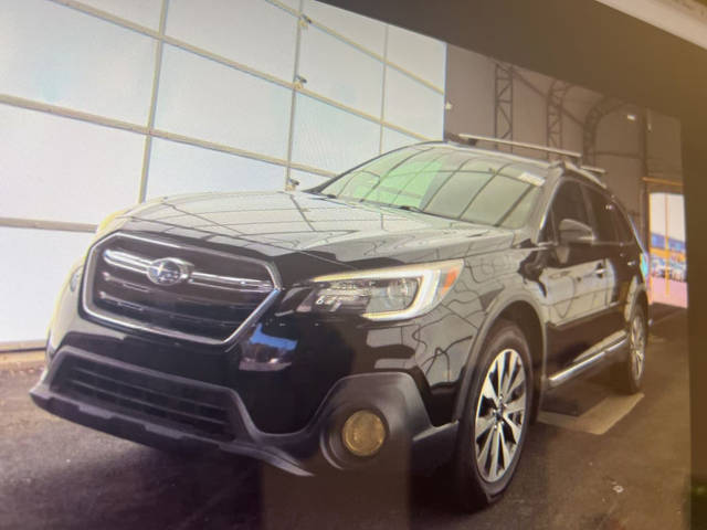 2018 Subaru Outback Touring AWD photo