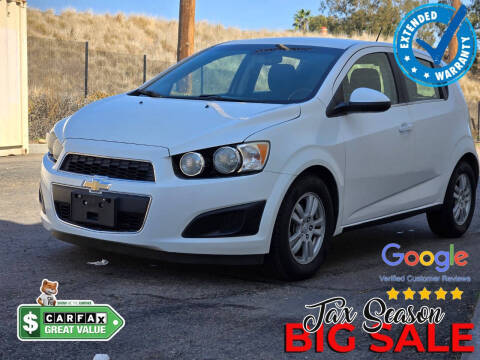 2016 Chevrolet Sonic LT FWD photo