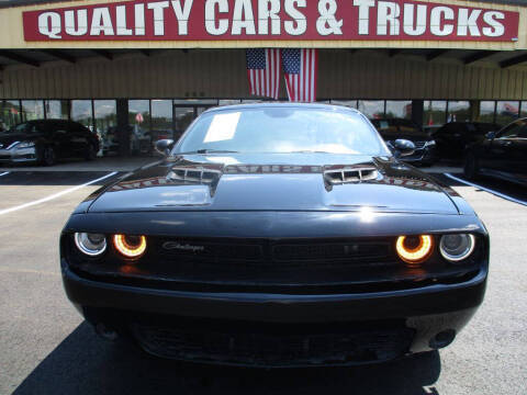 2019 Dodge Challenger SXT RWD photo