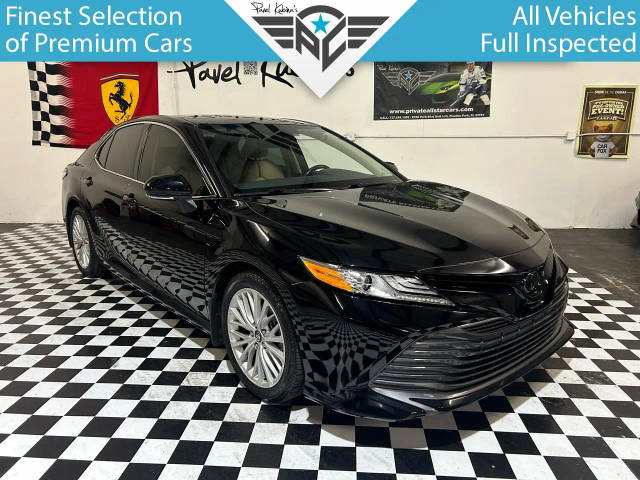 2019 Toyota Camry XLE FWD photo