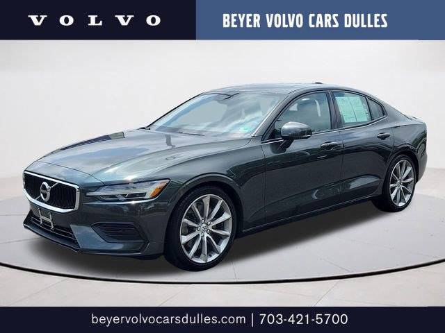 2019 Volvo S60 Momentum AWD photo