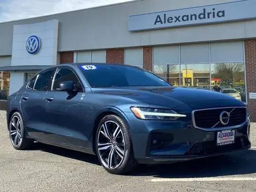 2019 Volvo S60 R-Design AWD photo