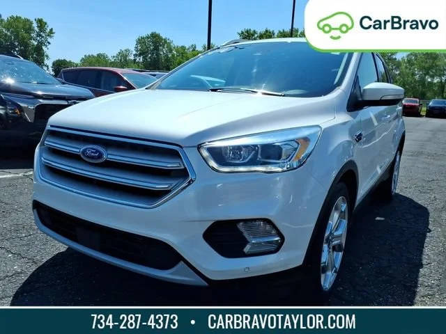2019 Ford Escape Titanium FWD photo