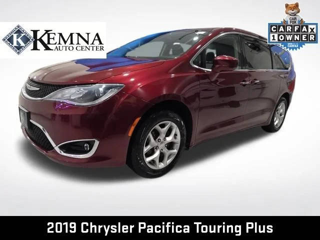 2019 Chrysler Pacifica Minivan Touring Plus FWD photo