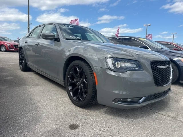 2019 Chrysler 300 300S RWD photo