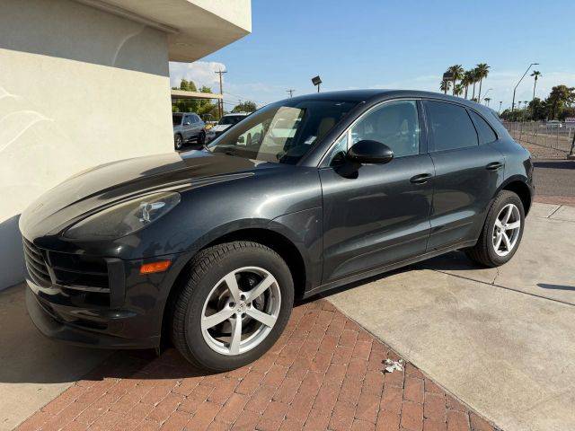 2019 Porsche Macan AWD photo