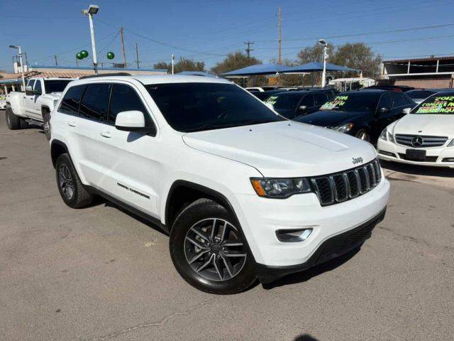 2019 Jeep Grand Cherokee Laredo E 4WD photo