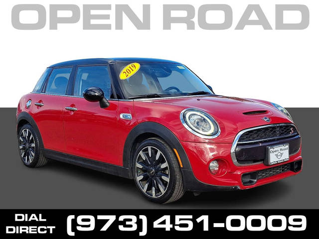 2019 MINI Hardtop 4 Door Cooper S FWD photo