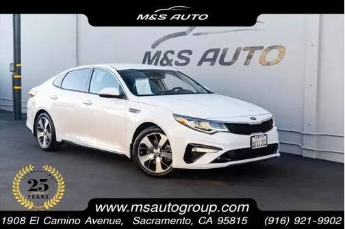 2019 Kia Optima S FWD photo