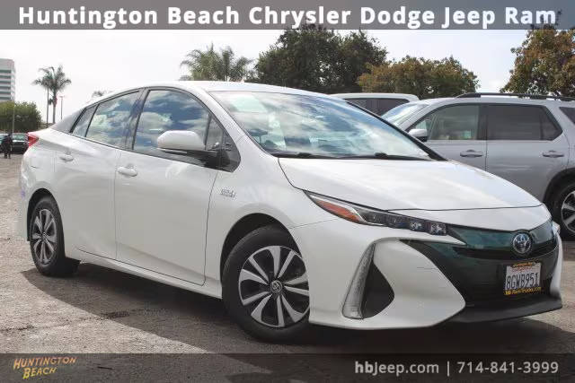 2018 Toyota Prius Prime Plus FWD photo