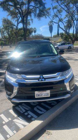 2018 Mitsubishi Outlander SE FWD photo