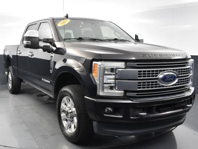 2019 Ford F-250 Super Duty Platinum 4WD photo