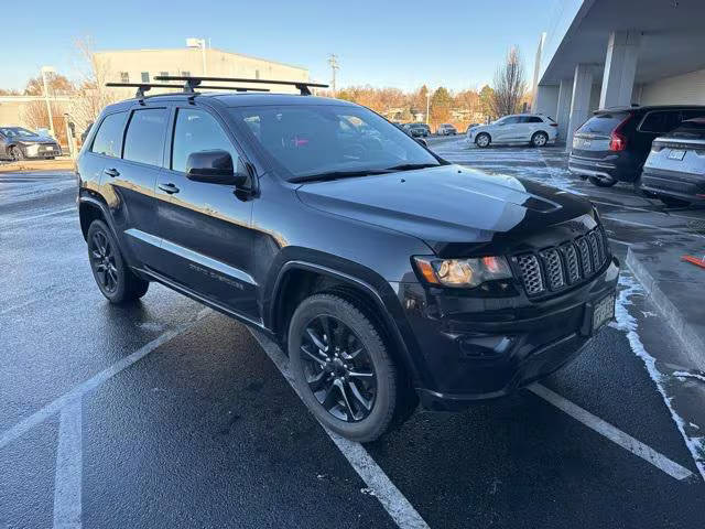 2019 Jeep Grand Cherokee Altitude 4WD photo